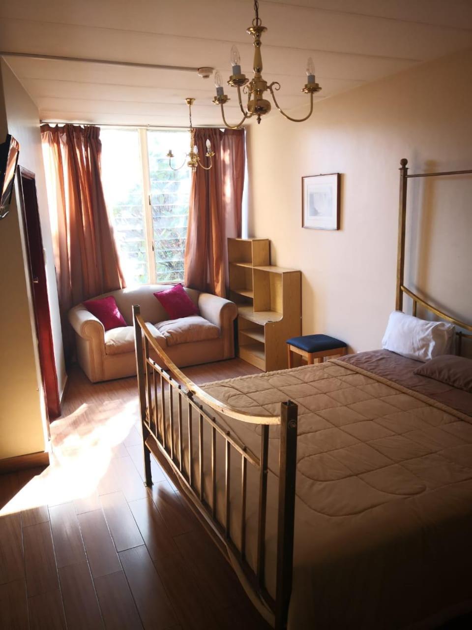 Victoria Hotel Pretoria-Noord Eksteriør bilde