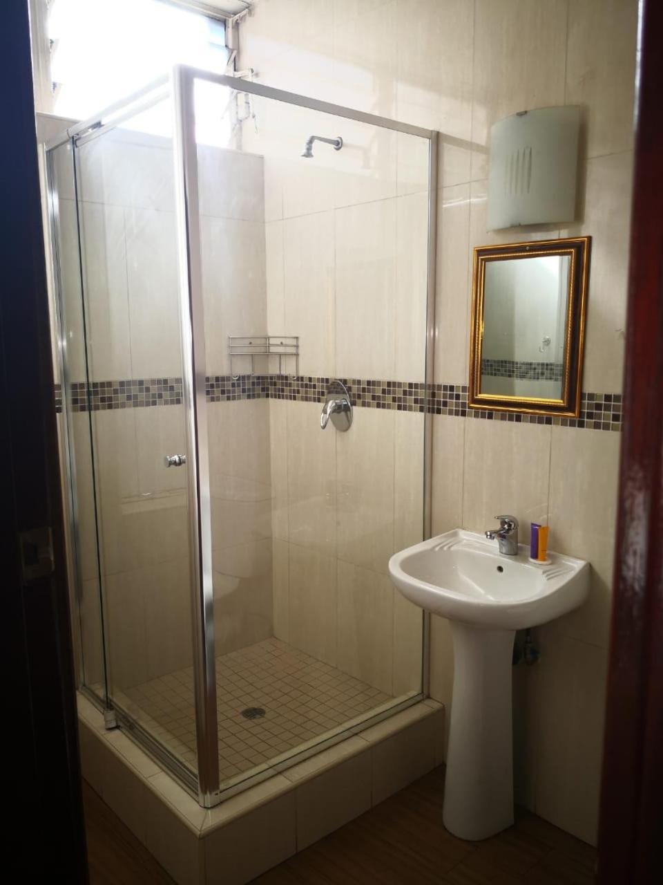 Victoria Hotel Pretoria-Noord Eksteriør bilde