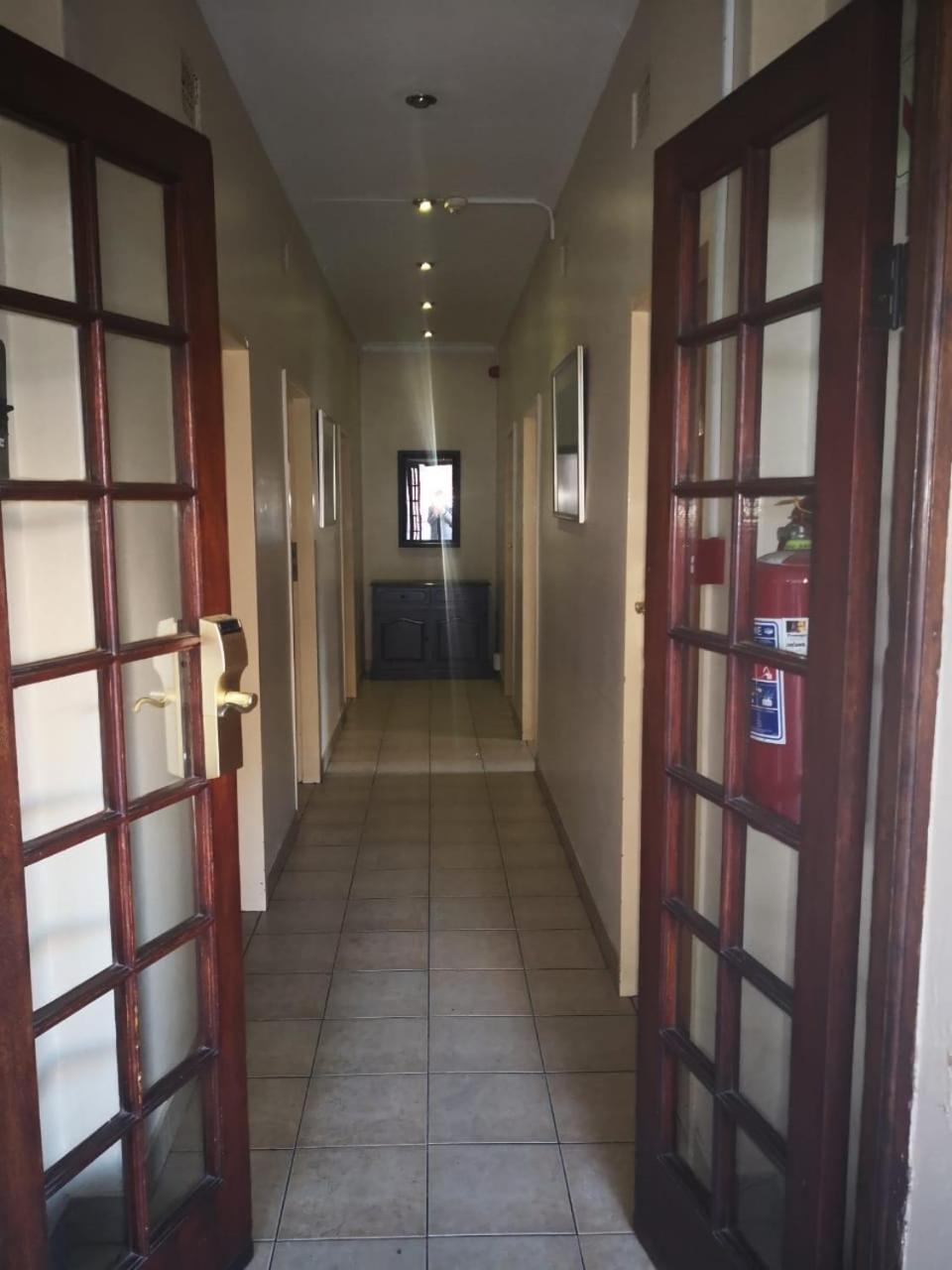 Victoria Hotel Pretoria-Noord Eksteriør bilde